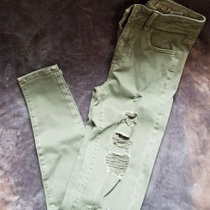 NWOT AEO ripped light green straight leg jeans